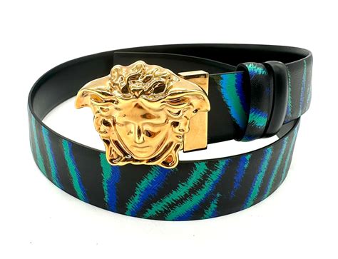 cinturon versace medusa|Gianni Versace.